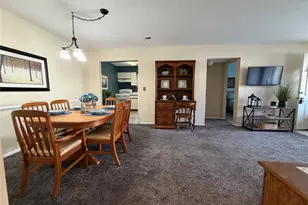 141 Cambridge Dr E, Copiague, NY 11726 - Photo 30