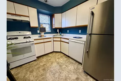 141 Cambridge Drive E #141, Copiague, NY 11726 - Photo 8