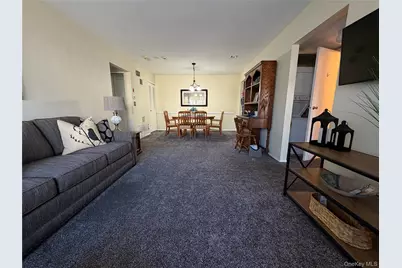 141 Cambridge Drive E #141, Copiague, NY 11726 - Photo 6