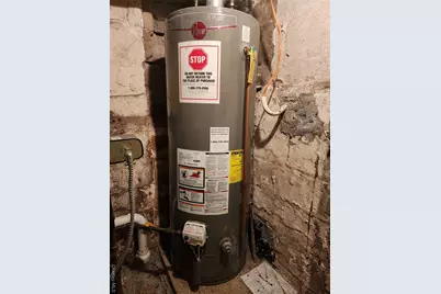 7711 64th Lane, Glendale, NY 11385 - Photo 22