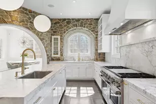 123 Abrahams Path, East Hampton, NY 11937 - Photo 6