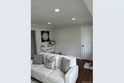 12 Fairlee Drive, East Northport, NY 11731 - Photo 8