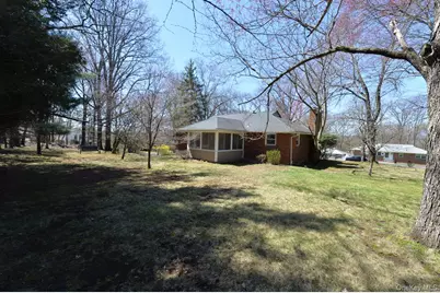 2 Augur Road, Airmont, NY 10901 - Photo 8