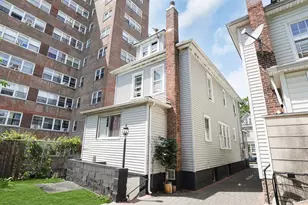 320 E 235th St, Bronx, NY 10470 - Photo 24