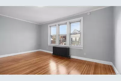 320 E 235th Street, Bronx, NY 10470 - Photo 8