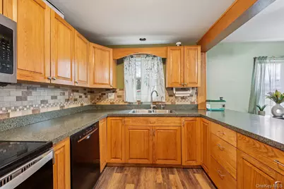 525 Bloomingburg Road, Middletown, NY 10940 - Photo 12