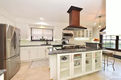 85-35 Edgerton Boulevard, Jamaica, NY 11432 - Photo 10