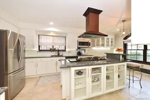 85-35 Edgerton Blvd, Jamaica, NY 11432 - Photo 10