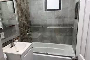 9 Argyle Rd, Brooklyn, NY 11218 - Photo 2