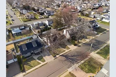 332 1st Avenue, Massapequa Park, NY 11762 - Photo 32