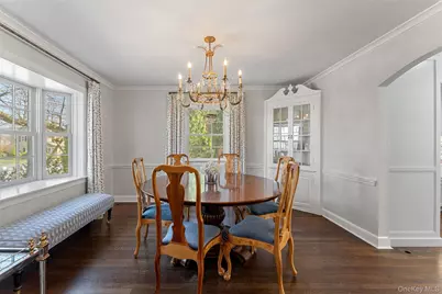 44 Sprague Road, Scarsdale, NY 10583 - Photo 12