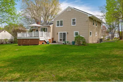 8 Fairlawn Parkway, Rye Brook, NY 10573 - Photo 2