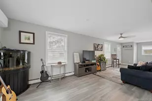 3 Roy Ave, West Islip, NY 11795 - Photo 10