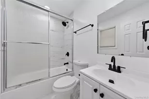 45 Oak Ave, Shirley, NY 11967 - Photo 16