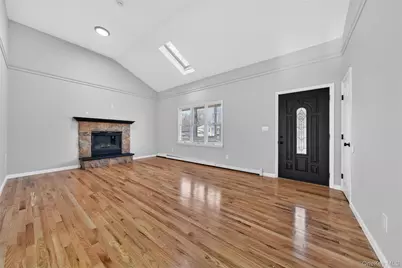 45 Oak Avenue, Shirley, NY 11967 - Photo 10