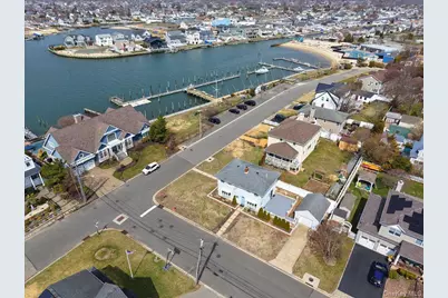 9 Cabot Road W, Massapequa, NY 11758 - Photo 34