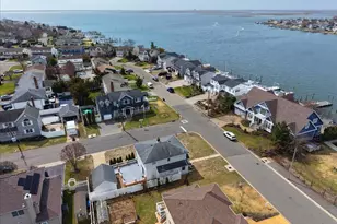 9 Cabot Rd W, Massapequa, NY 11758 - Photo 38