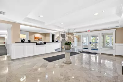 225 Stanley Avenue #204, Mamaroneck, NY 10543 - Photo 4