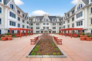 225 Stanley Ave, Mamaroneck, NY 10543 - Photo 2