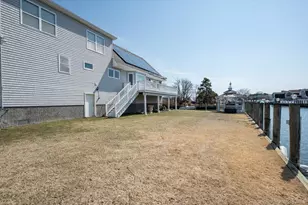 10 Delta Rd, Massapequa, NY 11758 - Photo 36