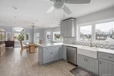 10 Delta Road, Massapequa, NY 11758 - Photo 22