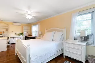 1 Motts Ln, Glenwood Landing, NY 11547 - Photo 2