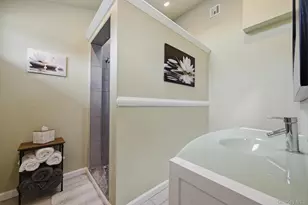 2635 S Seamans Neck Rd, Seaford, NY 11783 - Photo 24