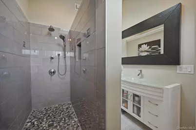 2635 S Seamans Neck Road, Seaford, NY 11783 - Photo 26