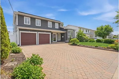 2635 S Seamans Neck Road, Seaford, NY 11783 - Photo 2