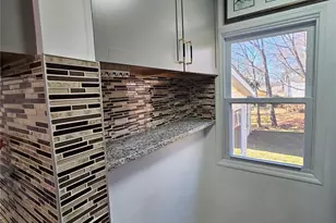 88 Innis Ave, Poughkeepsie, NY 12601 - Photo 10