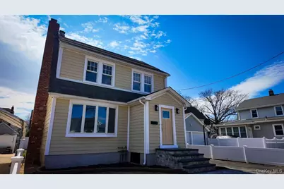50 E Saint Marks Place, Valley Stream, NY 11580 - Photo 2