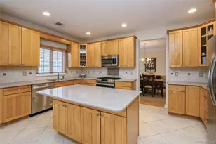 30 Redan Dr, Smithtown, NY 11787 - Photo 14