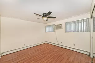 24 Cloister Ln, Hicksville, NY 11801 - Photo 12