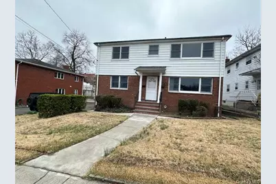 7 Linwood Road N #2nd Fl, Port Washington, NY 11050 - Photo 1