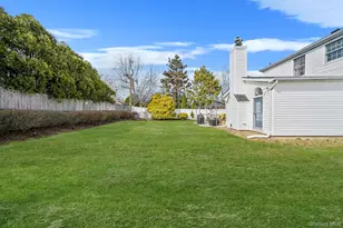 30 Tulip Grove Dr, Lake Grove, NY 11755 - Photo 36