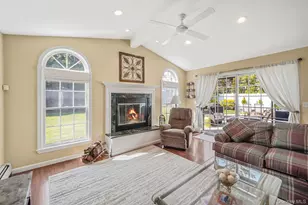 30 Tulip Grove Dr, Lake Grove, NY 11755 - Photo 12