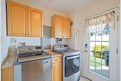 30 Tulip Grove Drive, Lake Grove, NY 11755 - Photo 20