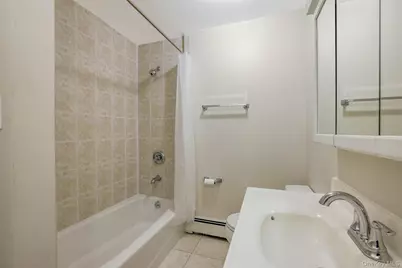 [Address not provided], Williston Park, NY 11596 - Photo 12