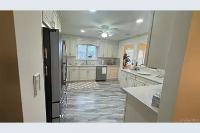 47 Drayton Avenue, Bay Shore, NY 11706 - Photo 6