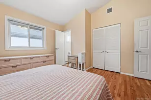 3965 Darby Ln, Seaford, NY 11783 - Photo 12