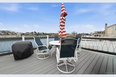 3965 Darby Lane, Seaford, NY 11783 - Photo 28