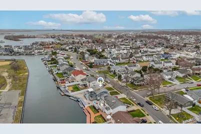 3965 Darby Lane, Seaford, NY 11783 - Photo 24