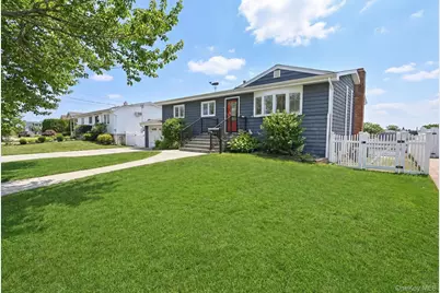 3965 Darby Lane, Seaford, NY 11783 - Photo 34