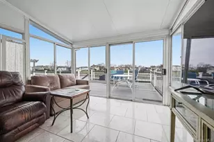 3965 Darby Ln, Seaford, NY 11783 - Photo 8