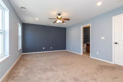 28 Lorien Place #4, Melville, NY 11747 - Photo 18