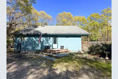 43B Old Squires Road, Hampton Bays, NY 11946 - Photo 2