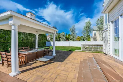 32 Avolet Court, Mount Sinai, NY 11766 - Photo 6