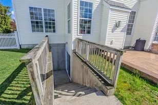 32 Avolet Ct, Mount Sinai, NY 11766 - Photo 10