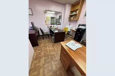 41-25 Kissena Boulevard 2FL #104, Flushing, NY 11355 - Photo 8