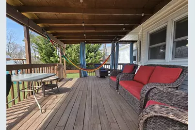 310 Browns Road, Nesconset, NY 11767 - Photo 18